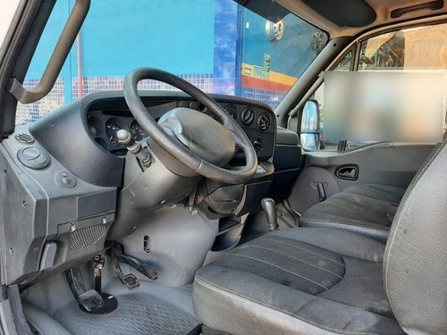 Imagem 7 de 8 de Iveco Daily 35s14 Cs 2009