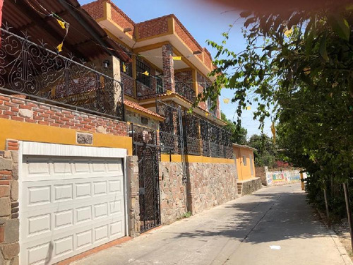 Casa Sola En Venta En San Miguel Tlaixpan, Texcoco, México