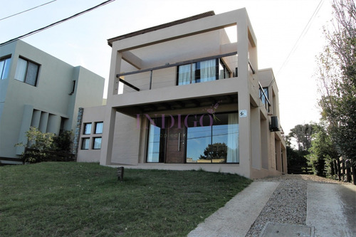 Casa En Alquiler En La Barra De 4 Dormitorios