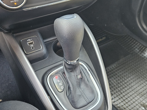 Fiat Cronos CRONOS DRIVE 1.8 AT