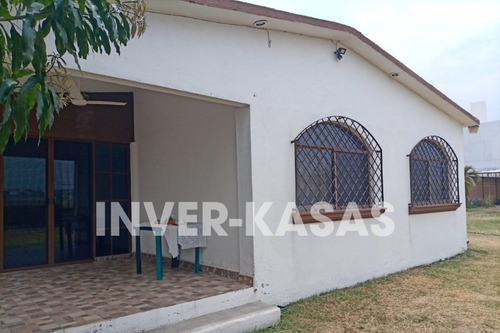 Se Vende Excelente Terreno Con Construcción En Altos De Oaxtepec