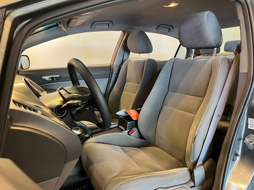 Honda Civic 1.8 Lxs Mt