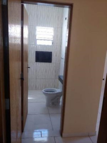 Imagem 5 de 17 de Casa No Bairro Jardim Grandesp, Em Itanhaém, Litoral Sul De São Paulo, Localizada No Lado Praia À 900 Metros Do Mar, Em Rua Calçada. Imóvel Com 180 M² De Terreno Sendo 76,28 M² De Área Construída. Pos