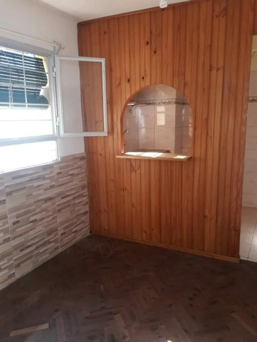 Imagen 2 de 5 de Lindo Apto Tipo Casa De 1 Dormitorio En Peñarol!