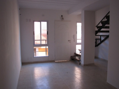 Imagen 9 de 14 de Triplex En Venta En Lomas De Zamora Oeste