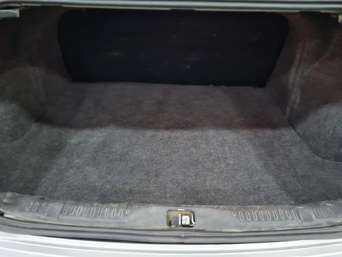 Imagem 14 de 15 de Nissan Sentra 2.0 Flex Fuel 16v Aut. - 2012