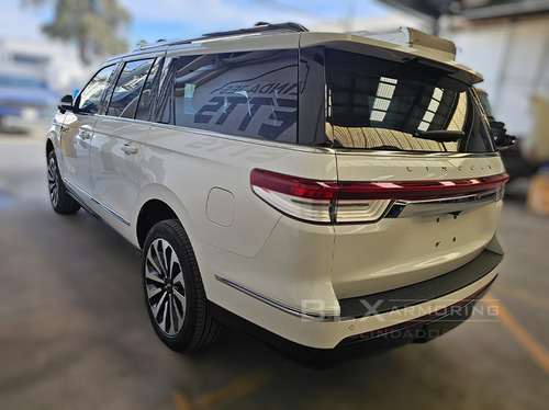 Blindada Lincoln Navigator Larga 2024 Blindaje Nivel 3 Plus