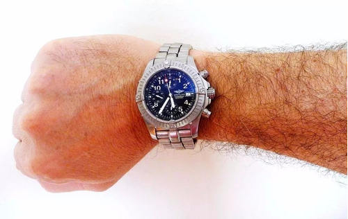 Breitling Chrono Avenger E13360 Titanium 100% Original.