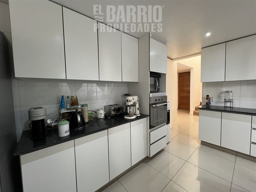 Casa En Venta En Colina