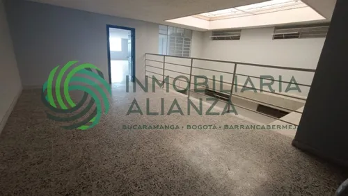 Edificio En Venta En Granada. Cod V61572