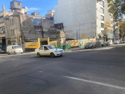 Imagen 2 de 2 de Venta Terreno Centro Esquina!!! - Montevideo Centro Montevideo