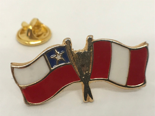 Pin Bandera Chile Y Perú Entrelazadas 