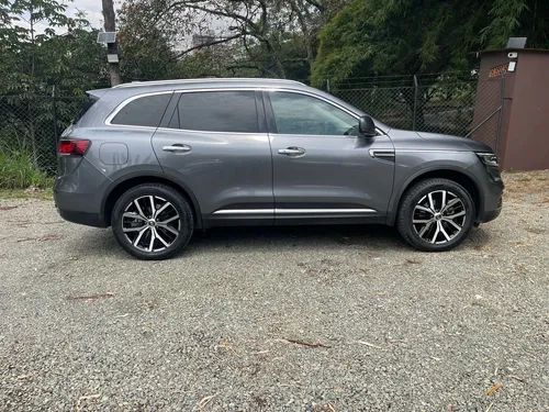Renault Koleos 2.5 Intens 4X4 Bose