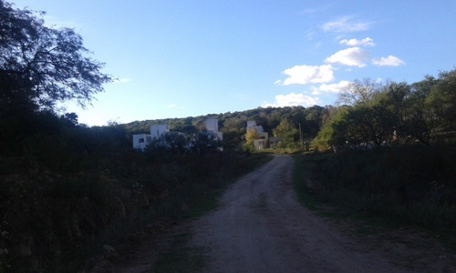 Imagen 6 de 9 de Venta Rio Ceballos Barrio Terrazas Con Escritura L345