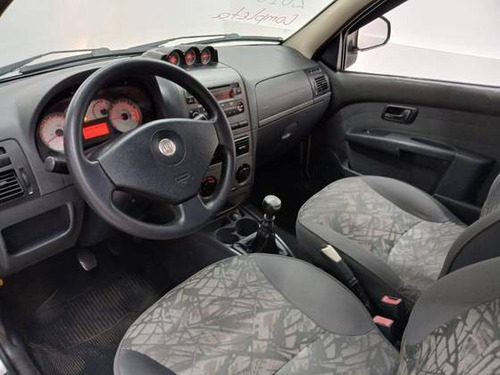 Fiat Strada 1.8 MPI ADVENTURE CD 16V FLEX 2P MANUAL