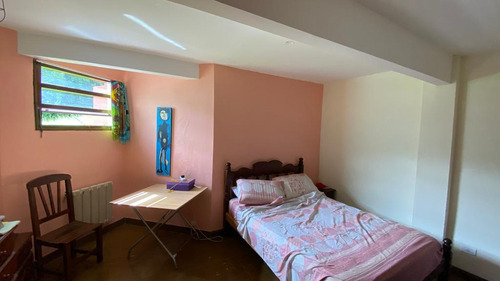 Casa En Venta - 4 Dormitorios 3 Baños - Cocheras - 234mts2 - Mar Del Plata
