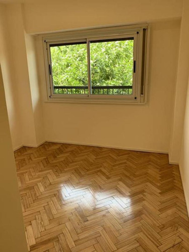 Imagen 9 de 19 de Excelente 4 Amb.-calle-luz-balcón-diario-lavadero