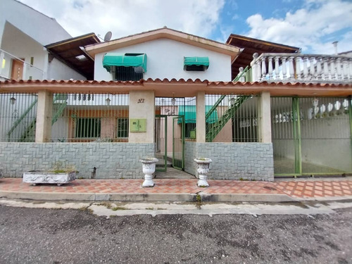 Venta Casa Quinta Urb Sant Omero Ii El Consejo Código: 210662