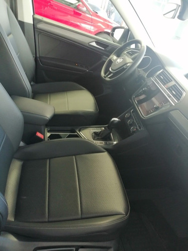 Imagen 12 de 15 de Volkswagen Tiguan 2020 1.4 Comfortline Plus At