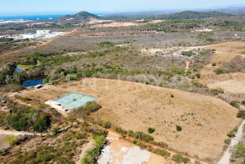 Terreno En Venta En Mazatlan, Sinaloa, Mexico. 37,566 M2 Frente A Nuevo Hospita