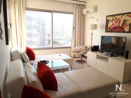 Alquila Y Vende Apartamento De 1 Dormitorio En Peninsula Punta Del Este.