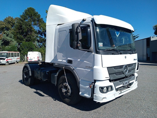 Mercedes Benz Atego 1725 Tractor- Año 2014