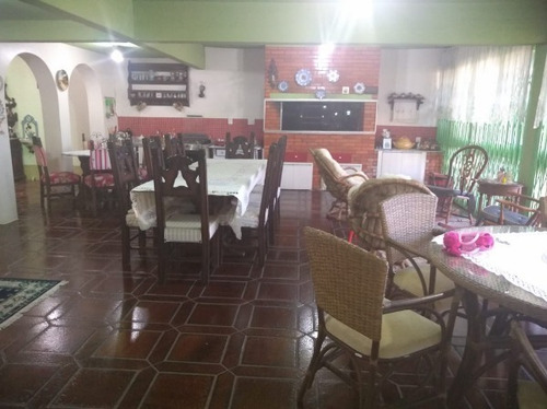 Casa Em Medianeira Com 3 Dormitórios - Su18