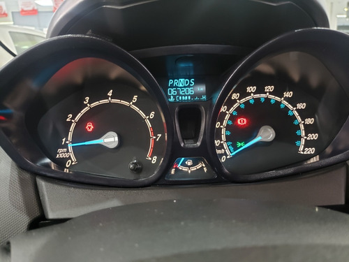 Newfiesta Se 1.6 Automatico 2015 Flex Completo