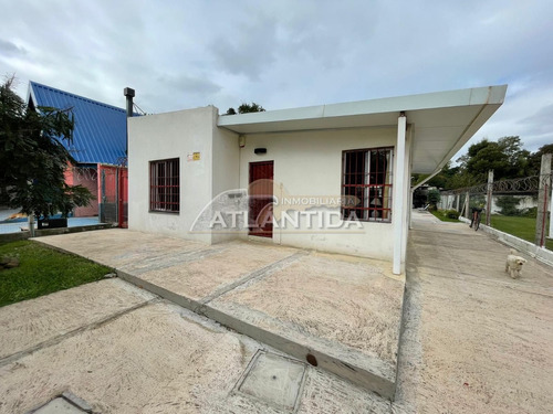 Venta Casa En San Luis Dos Dormitorios C/cochera! Inm. Atlántida 