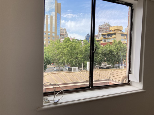 Venta De Oficina En Providencia Con Los Leones Metro L1-l6