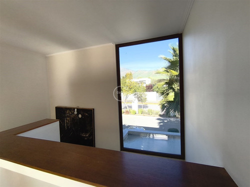 Espectacular Casa En Venta De 3 Dorm. En Chicureo