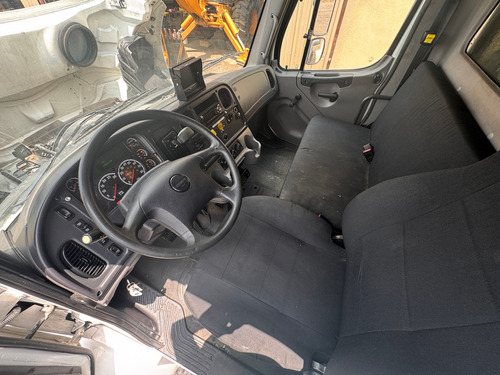 Tracto Camión Freightliner Reefer M2 Año: 2016 Gm109132