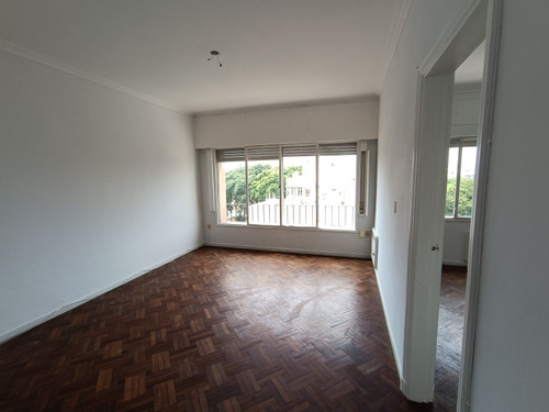 Apartamento 1 Dormitorio Av Brasil Y Libertad 