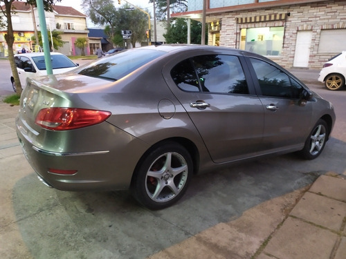 Peugeot 408 2.0 Allure Nav 143cv 2011