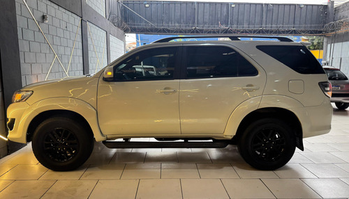 Toyota Hilux 2.7 Std Cab. Dupla 4x4 Flex 4p