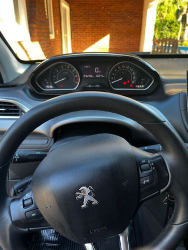 Peugeot 208 1.6 Feline