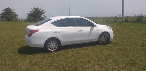 Nissan Versa 1.6 Sense 5vel Mt 2013