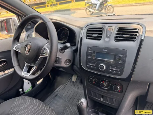 Renault Logan 1.6 Authentique / Life