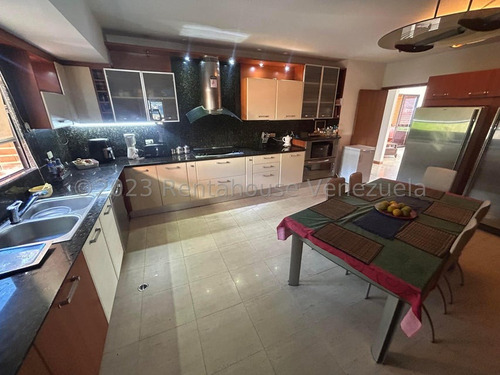 Se Vende Apartamento En Lomas De Las Mercedes Mls #25-11129