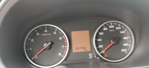 Imagen 4 de 10 de Mitsubishi L200