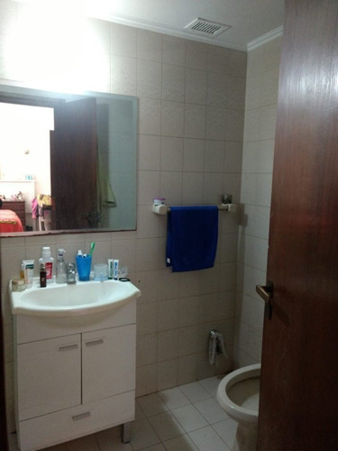 Venta Chalet 5 Amb Excelente-piscina-quincho-parque-cochera-parque-permuta-barrio El Grosellar