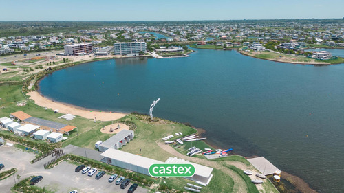 Venta De Lote En El Barrio Costas. Puertos.