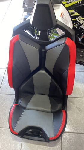 Par Asientos Polaris Rzr 2023-2024 Negro/ Rojo (Usado)