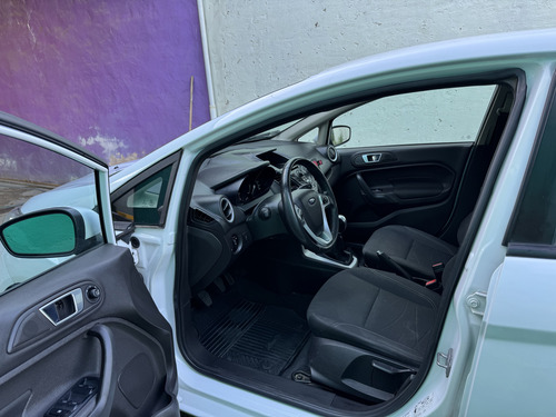Ford Fiesta Kinetic 1.6 Se Plus 120cv