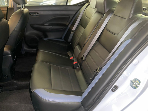Nissan Versa 1.6 Exclusive Navi At