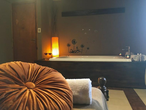 Casa En Venta - 4 Dormitorios 2 Baños - Cocheras - 660mts2 - Valeria Del Mar
