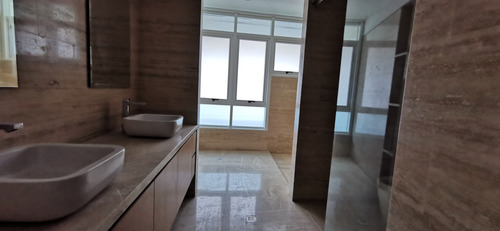 Imagen 15 de 21 de 7813 - Alquilo Apto 420m2 4h/5b/5p Campo Alegre 7813