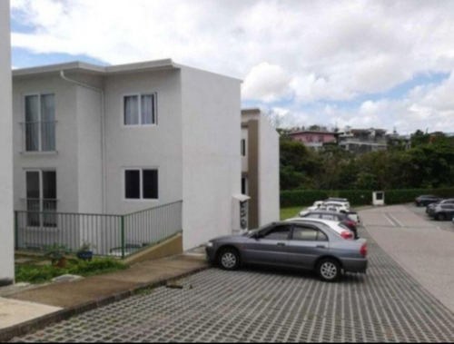 Imagen 11 de 14 de Moderno Con Patio Apto En Zapote