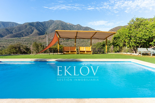 Parcela Con Quincho Y Piscina, Lindo Entorno