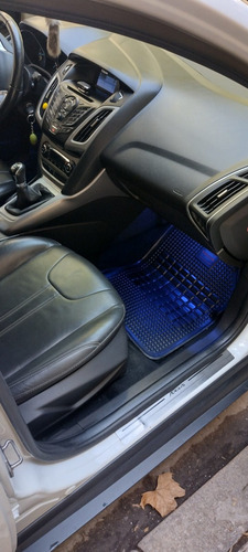 Ford Focus III 2.0 Sedan Se Plus Mt